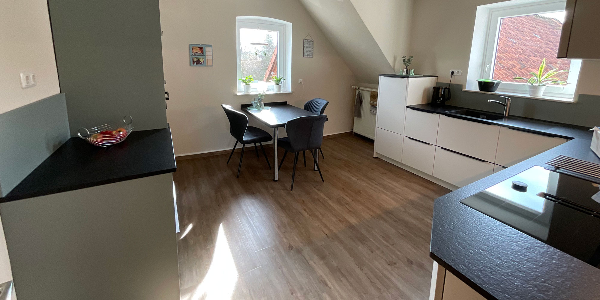 Küche in eukalyptus